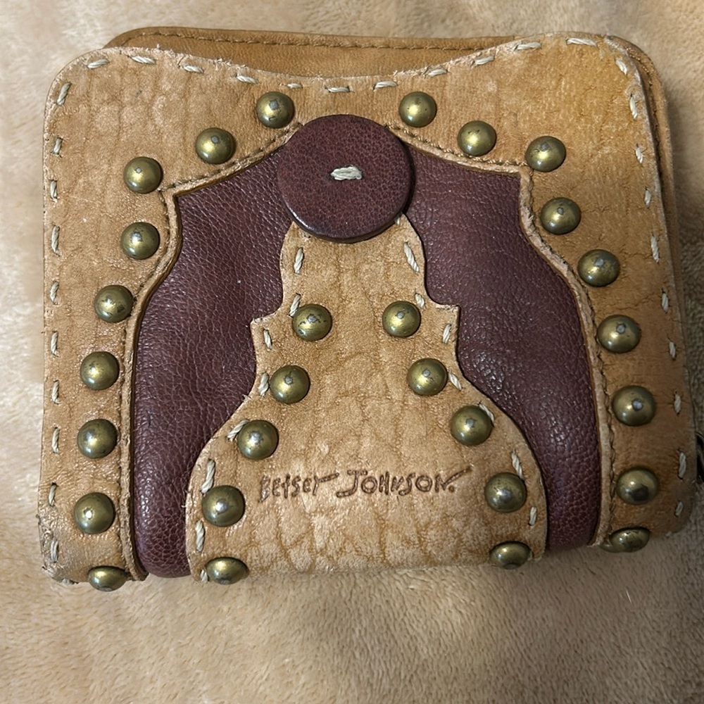 BETSEY Johnson Antique Leather Wallet New Condition